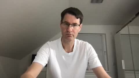 Snapshot of zzz123_cam chatting on November 30, 2025, 3:49 pm zzz123_cam online show from November 30, 2025, 3:49 pm