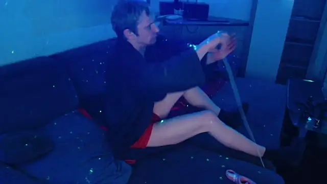 davidgntxxxxx online show from December 16, 2025, 6:46 pm