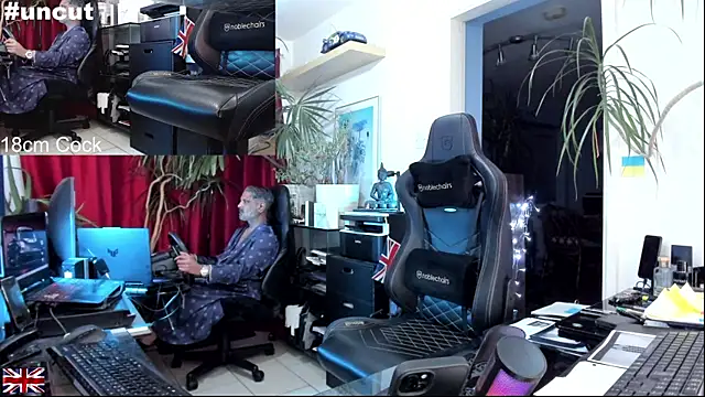 Snapshot of OnlineBossUK chatting on October 18, 2025, 5:21 am OnlineBossUK online show from October 18, 2025, 5:21 am