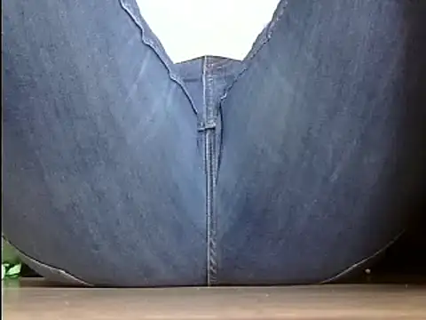 Snapshot of Squirtlady38 chatting on February 25, 2025, 2:22 pm Squirtlady38 online show from February 25, 2025, 2:22 pm