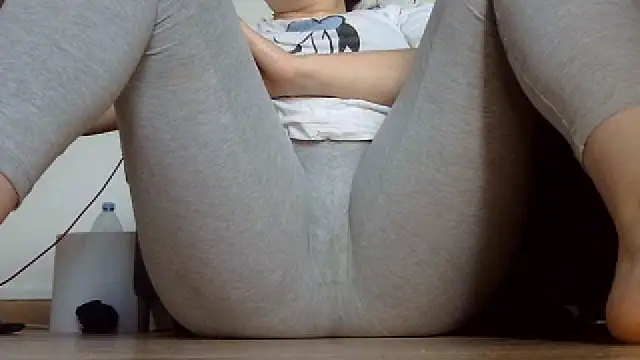 Snapshot of Squirtlady38 chatting on September 12, 2025, 6:24 am Squirtlady38 online show from September 12, 2025, 6:24 am