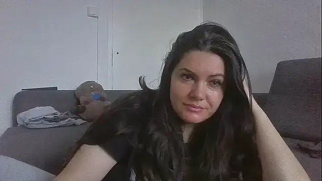 Snapshot of Squirtlady38 chatting on October 8, 2025, 6:22 am Squirtlady38 online show from October 8, 2025, 6:22 am