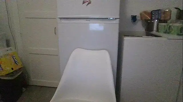 Snapshot of Squirtlady38 chatting on November 1, 2025, 10:45 pm Squirtlady38 online show from November 1, 2025, 10:45 pm