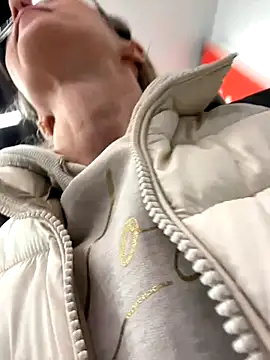 Snapshot of angelmommu chatting on November 26, 2025, 11:00 am angelmommu online show from November 26, 2025, 11:00 am