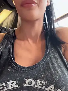 Snapshot of Helena_Karel chatting on December 9, 2024, 3:11 pm Helena Karel online show from December 9, 2024, 3:11 pm