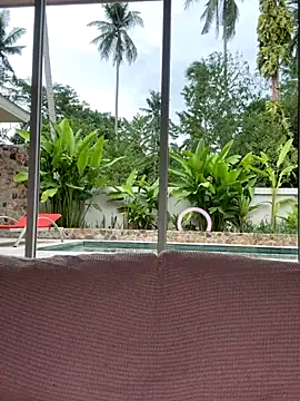 Snapshot of Helena_Karel chatting on September 27, 2025, 9:14 am Helena Karel online show from September 27, 2025, 9:14 am