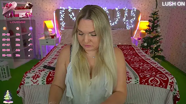 MissyMartinez online show from December 30, 2024, 8:43 am