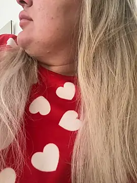 MissyMartinez online show from February 26, 2025, 7:53 am