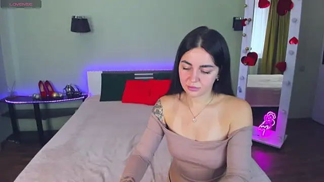 Snapshot of CrazyMilanka chatting on October 5, 2025, 8:56 am CrazyMilanka online show from October 5, 2025, 8:56 am