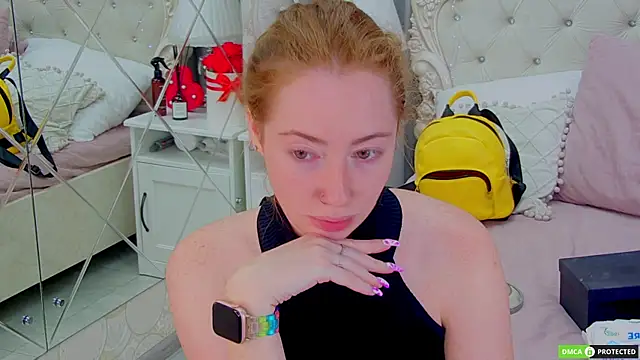 TinaBrook online show from September 24, 2025, 3:32 am