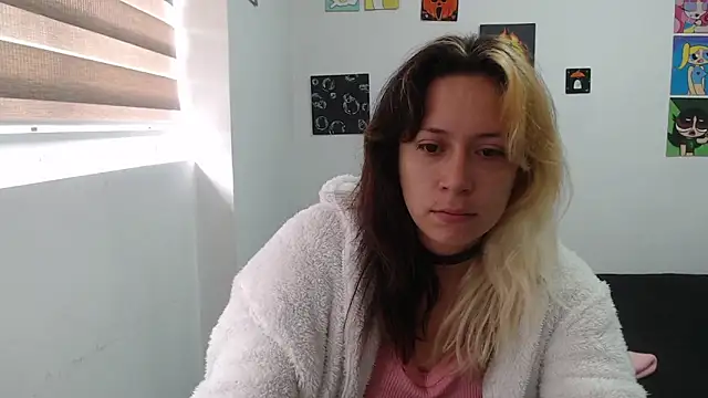 Snapshot of MommyMiaWs chatting on October 21, 2025, 1:12 pm MommyMiaWs online show from October 21, 2025, 1:12 pm