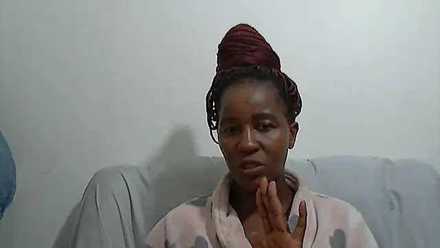 Snapshot of sluttylaura21 chatting on March 10, 2025, 8:01 pm sluttylaura21 online show from March 10, 2025, 8:01 pm