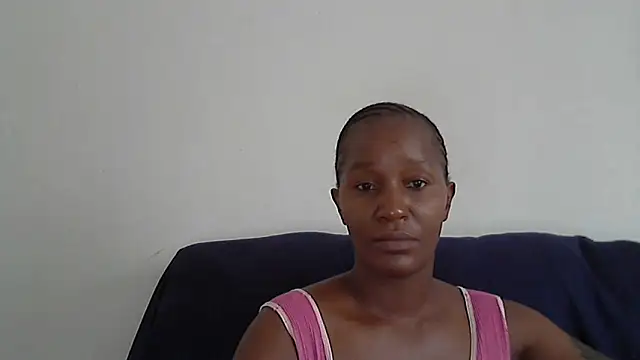 Snapshot of sluttylaura21 chatting on March 21, 2025, 11:55 am sluttylaura21 online show from March 21, 2025, 11:55 am