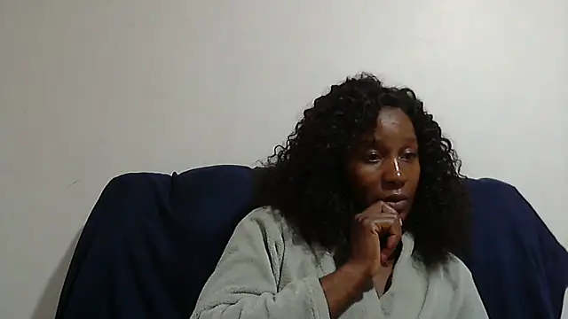 Snapshot of sluttylaura21 chatting on March 22, 2025, 5:41 pm sluttylaura21 online show from March 22, 2025, 5:41 pm