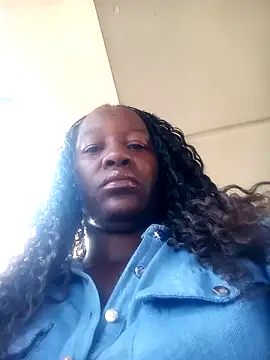 Snapshot of sluttylaura21 chatting on September 19, 2025, 5:42 am sluttylaura21 online show from September 19, 2025, 5:42 am