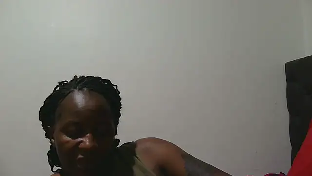 Snapshot of sluttylaura21 chatting on September 28, 2025, 6:24 pm sluttylaura21 online show from September 28, 2025, 6:24 pm