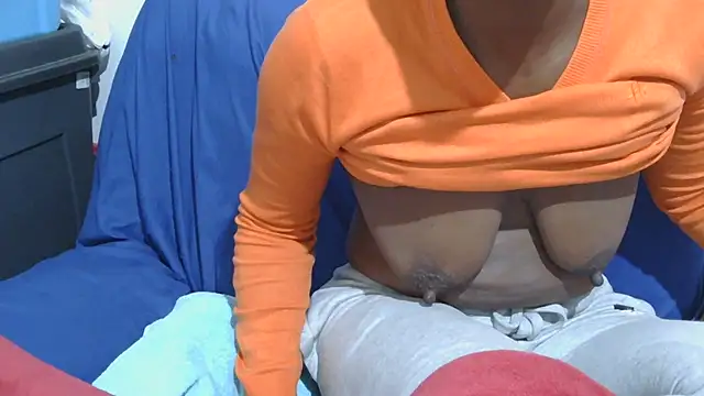 Snapshot of sluttylaura21 chatting on November 8, 2025, 4:40 pm sluttylaura21 online show from November 8, 2025, 4:40 pm