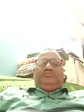 StarPacifist6 online show from December 24, 2024, 4:51 pm