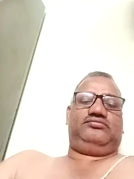 StarPacifist6 online show from March 9, 2025, 3:05 pm