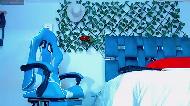 Snapshot of Hakim_prettynigg chatting on December 1, 2024, 4:29 pm Hakim prettynigg online show from December 1, 2024, 4:29 pm