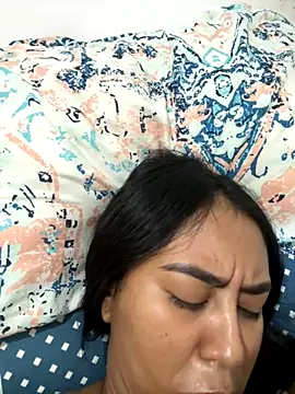 tracycum online show from November 11, 2025, 7:03 pm