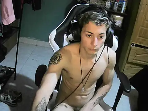 Snapshot of Jughead_16 chatting on October 16, 2025, 2:12 am Jughead 16 online show from October 16, 2025, 2:12 am