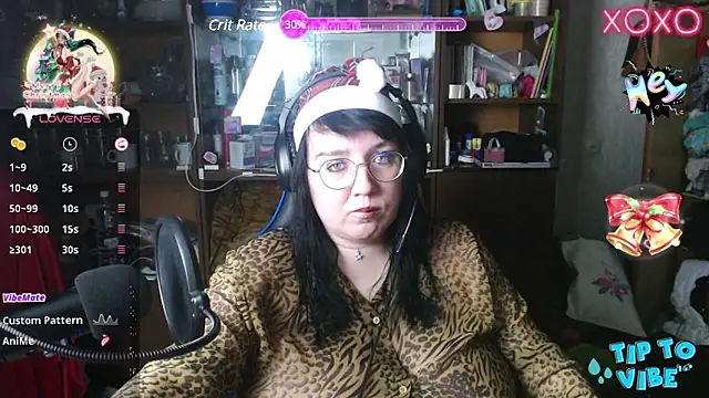 Snapshot of LeonaHarrison chatting on December 24, 2024, 8:27 pm LeonaHarrison online show from December 24, 2024, 8:27 pm