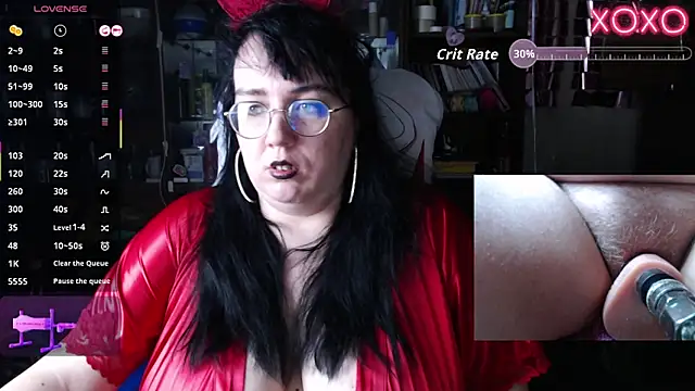 Snapshot of LeonaHarrison chatting on October 16, 2025, 12:33 am LeonaHarrison online show from October 16, 2025, 12:33 am