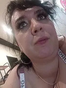 Snapshot of LeonaHarrison chatting on October 19, 2025, 5:24 pm LeonaHarrison online show from October 19, 2025, 5:24 pm