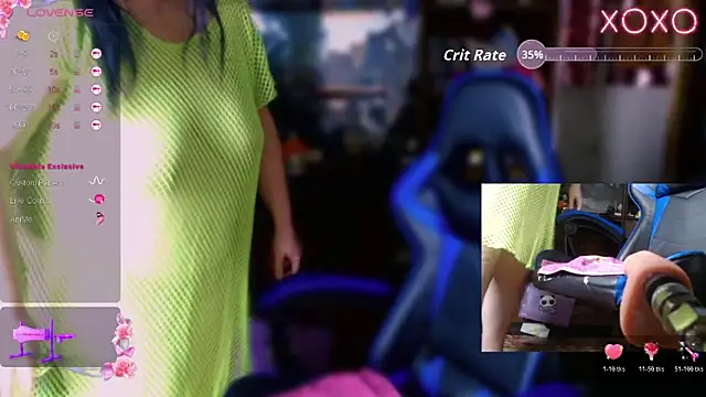 Snapshot of LeonaHarrison chatting on October 27, 2025, 11:52 pm LeonaHarrison online show from October 27, 2025, 11:52 pm