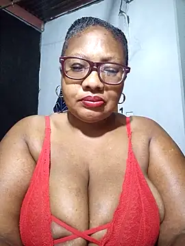 Snapshot of YELLOW_BONE chatting on March 18, 2025, 12:27 am YELLOW BONE online show from March 18, 2025, 12:27 am