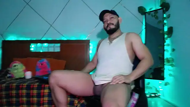 Snapshot of dann_big chatting on February 9, 2025, 1:25 pm dann big online show from February 9, 2025, 1:25 pm