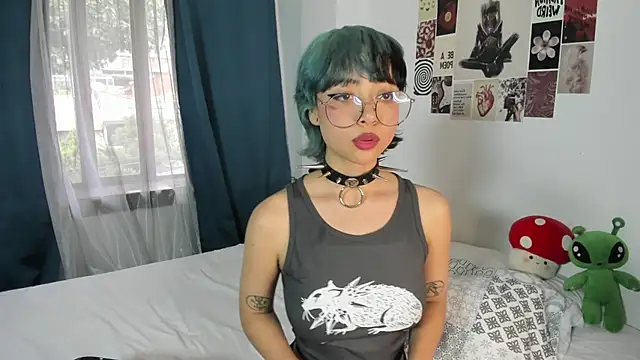 Snapshot of acid_candy_ chatting on March 5, 2025, 10:10 pm acid candy online show from March 5, 2025, 10:10 pm