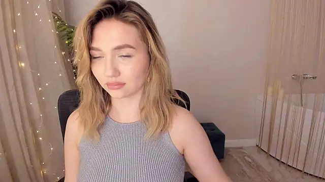 GracefulLook online show from January 19, 2025, 1:53 am