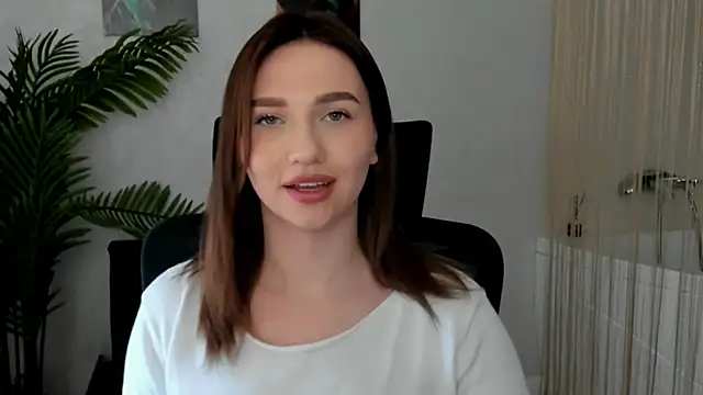 GracefulLook online show from March 4, 2025, 6:26 am