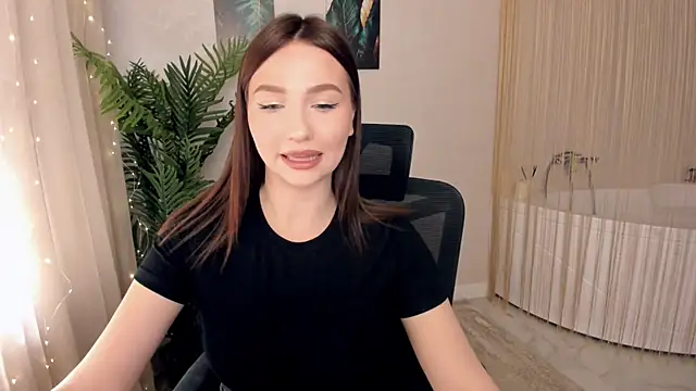 GracefulLook online show from March 20, 2025, 4:29 am