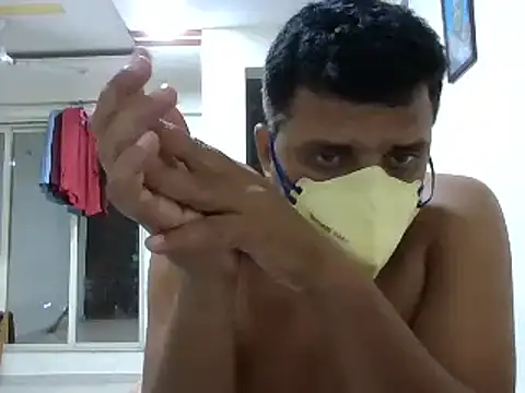 rajstrip12650 online show from February 6, 2025, 1:32 pm