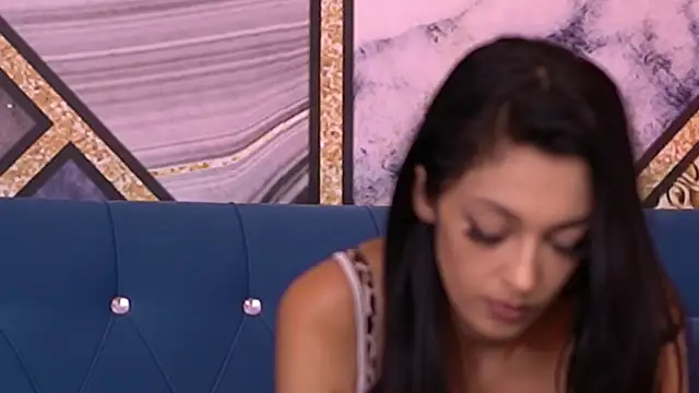 AriannaClover online show from October 12, 2025, 4:28 pm