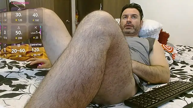 Snapshot of rodrher81 chatting on October 9, 2025, 3:21 pm rodrher81 online show from October 9, 2025, 3:21 pm