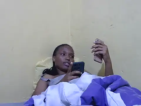 Snapshot of Smillie_prety chatting on September 26, 2025, 7:07 pm Smillie prety online show from September 26, 2025, 7:07 pm