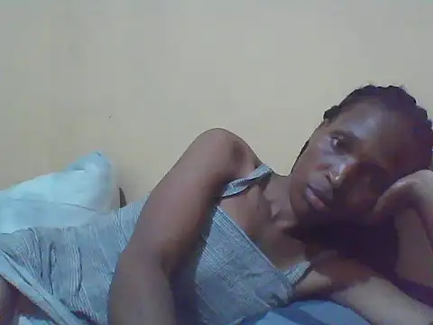 Snapshot of Smillie_prety chatting on October 31, 2025, 2:07 pm Smillie prety online show from October 31, 2025, 2:07 pm