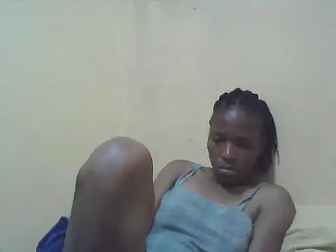 Snapshot of Smillie_prety chatting on November 7, 2025, 3:28 am Smillie prety online show from November 7, 2025, 3:28 am