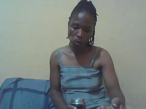 Snapshot of Smillie_prety chatting on November 19, 2025, 4:51 pm Smillie prety online show from November 19, 2025, 4:51 pm