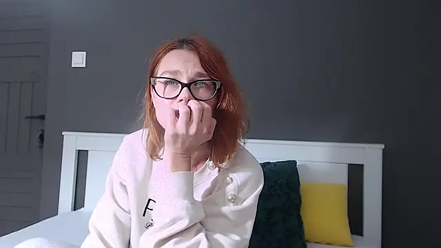 Snapshot of AugustStormS chatting on September 17, 2025, 6:31 pm AugustStormS online show from September 17, 2025, 6:31 pm