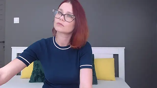 Snapshot of AugustStormS chatting on October 29, 2025, 2:25 am AugustStormS online show from October 29, 2025, 2:25 am