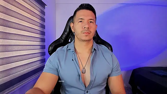 Snapshot of ransoj chatting on November 17, 2025, 2:01 pm ransoj online show from November 17, 2025, 2:01 pm