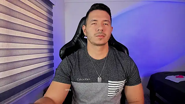 Snapshot of ransoj chatting on November 19, 2025, 2:06 pm ransoj online show from November 19, 2025, 2:06 pm