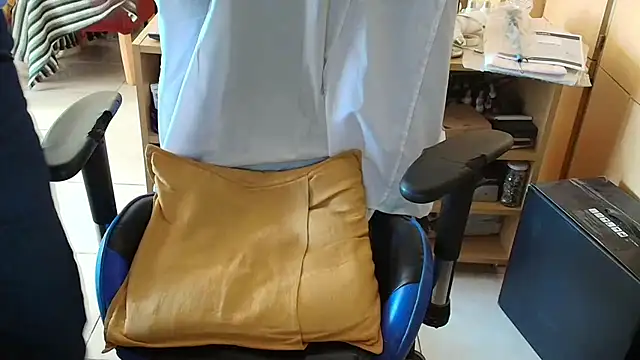 Snapshot of angelgarcia269 chatting on November 3, 2025, 11:11 am angelgarcia269 online show from November 3, 2025, 11:11 am