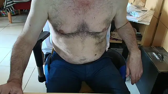 Snapshot of angelgarcia269 chatting on November 16, 2025, 12:00 pm angelgarcia269 online show from November 16, 2025, 12:00 pm