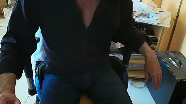 Snapshot of angelgarcia269 chatting on November 18, 2025, 11:25 am angelgarcia269 online show from November 18, 2025, 11:25 am